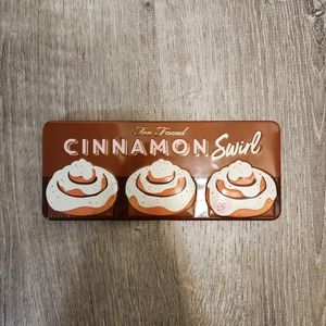 Too Faced eye shadow pallete